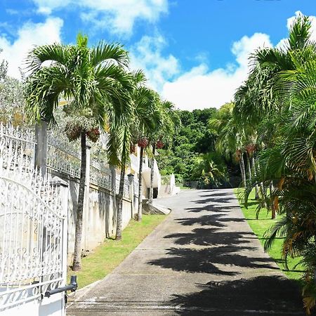 Villa D Ennry Pointe-Noire Buitenkant foto