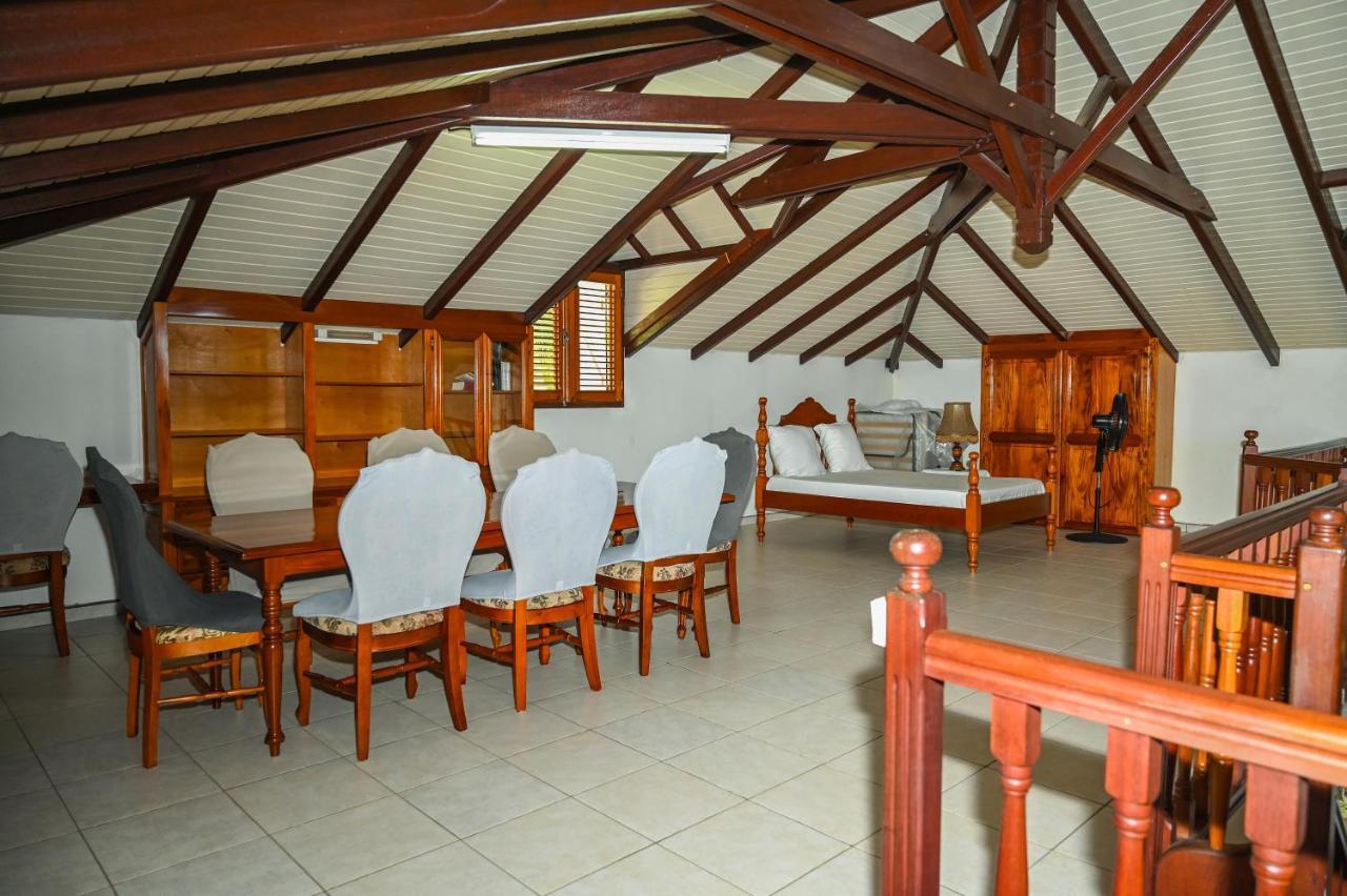Villa D Ennry Pointe-Noire Buitenkant foto